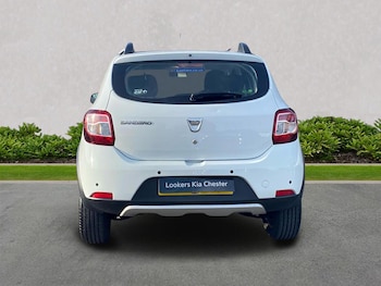 Used Dacia Sandero Stepway 2015 for sale - 76436552: Photo