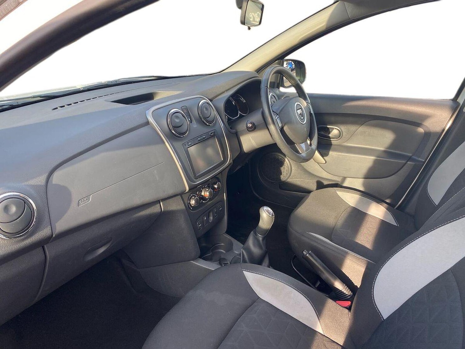 Used Dacia Sandero Stepway 2015 for sale - 76436552: Photo 7