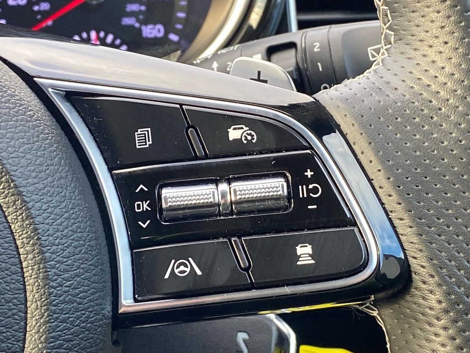 Used Kia XCeed 2025 for sale - 76831983: Photo 25