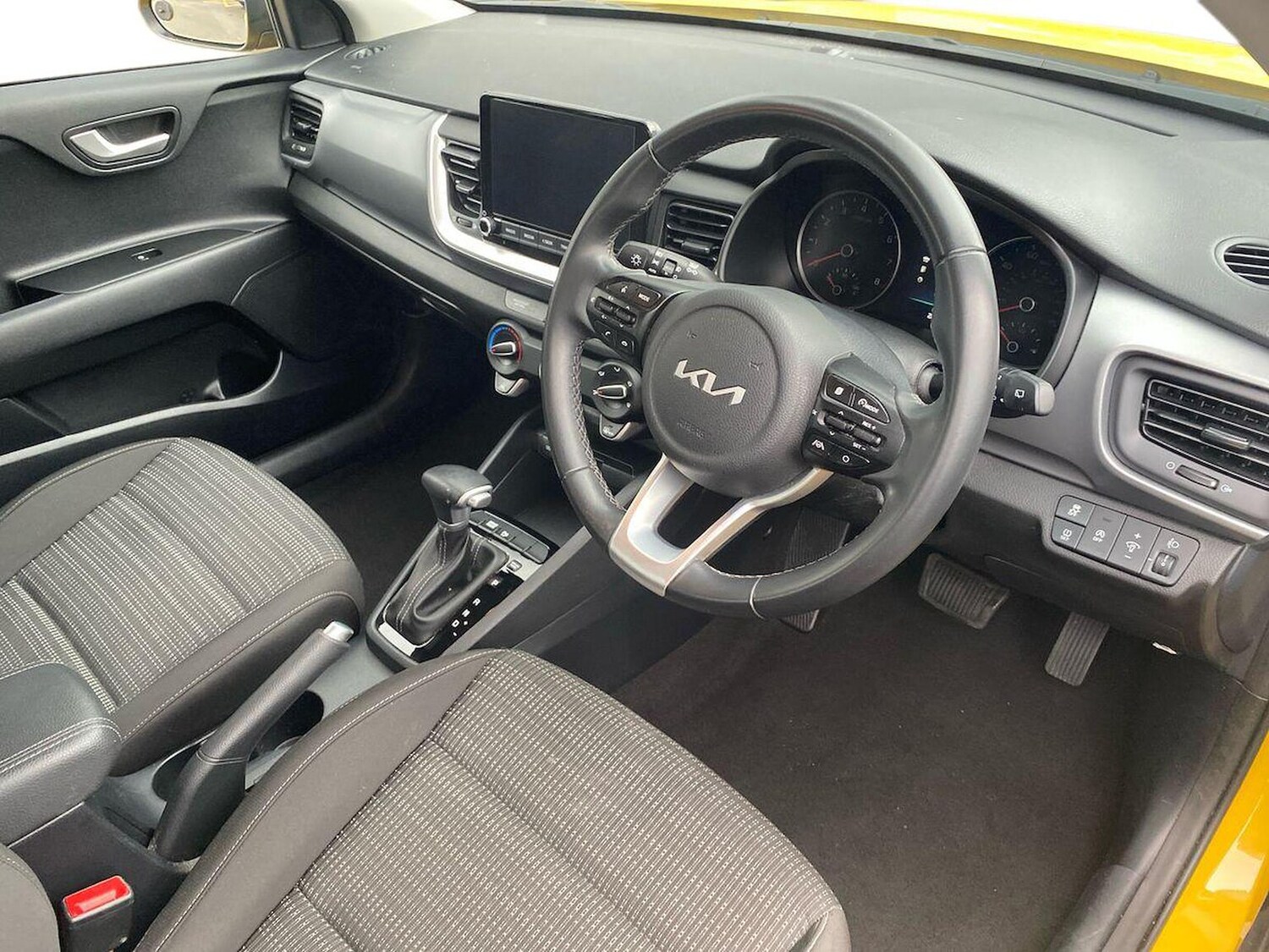 Used Kia Stonic 2022 for sale - 77822120: Photo 15