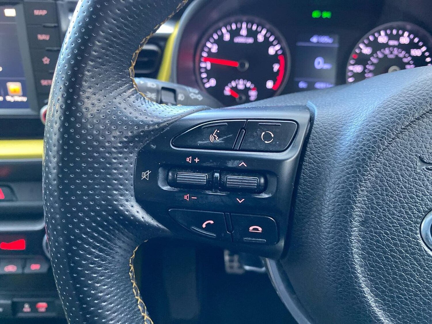 Used Kia Stonic 2018 for sale - 78195724: Photo 26