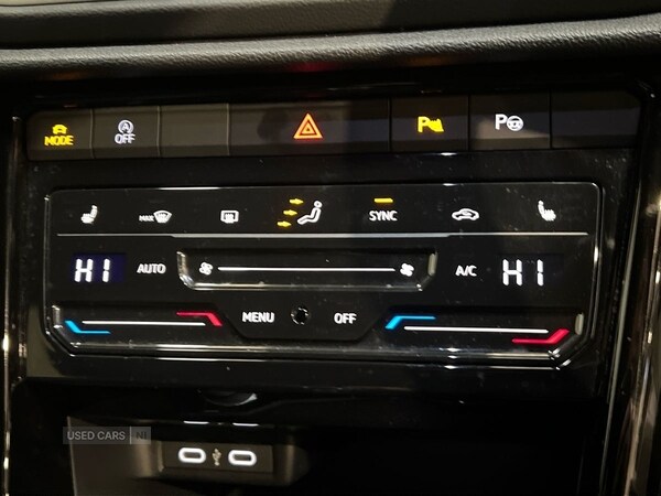 Used Volkswagen T-Roc 2023 for sale - 77456817: Photo 28