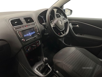 Used Volkswagen Polo 2017 for sale - 78797587: Photo