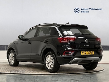 Used Volkswagen T-Roc 2024 for sale - 78609796: Photo