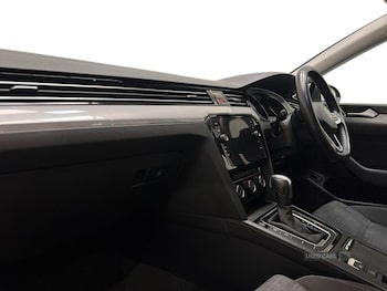 Used Volkswagen Passat 2021 for sale - 79034678: Photo