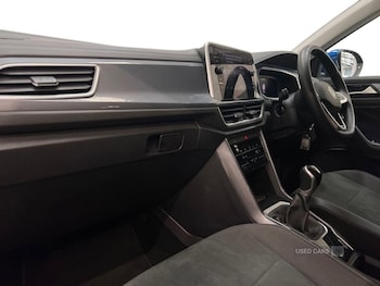 Used Volkswagen T-Roc 2025 for sale - 78385020: Photo