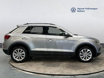 Used Volkswagen T-Roc 2022 for sale - 78292809: Photo