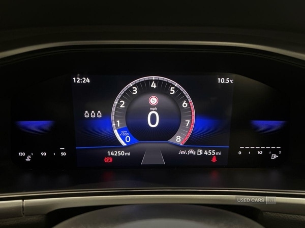 Used Volkswagen T-Roc 2025 for sale - 77292237: Photo 9