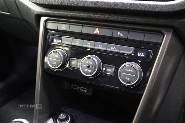 Used Volkswagen T-Roc 2018 for sale - 75520896: Photo 18