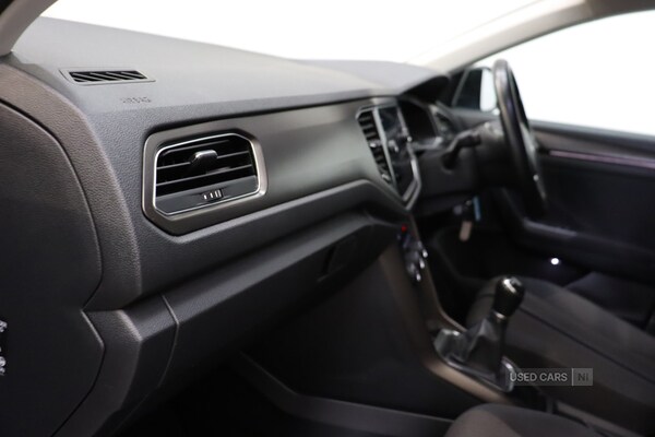 Used Volkswagen T-Roc 2018 for sale - 75520896: Photo 20
