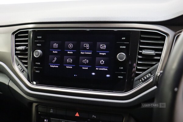 Used Volkswagen T-Roc 2018 for sale - 75520896: Photo 22