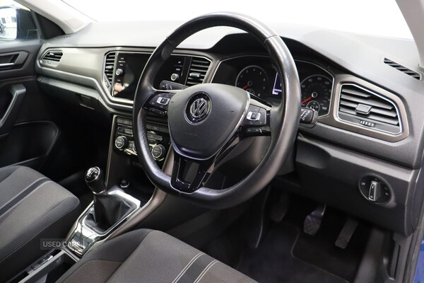 Used Volkswagen T-Roc 2018 for sale - 75520896: Photo 6