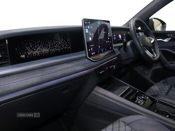 Used Volkswagen Touran 2025 for sale - 76500310: Photo