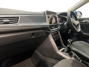 Used Volkswagen T-Roc 2025 for sale - 79076540: Photo