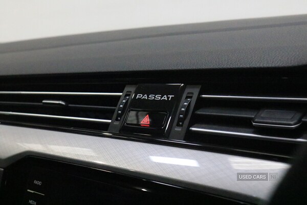 Used Volkswagen Passat 2023 for sale - 75647572: Photo 13