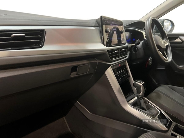 Used Volkswagen T-Roc 2023 for sale - 78008243: Photo 2