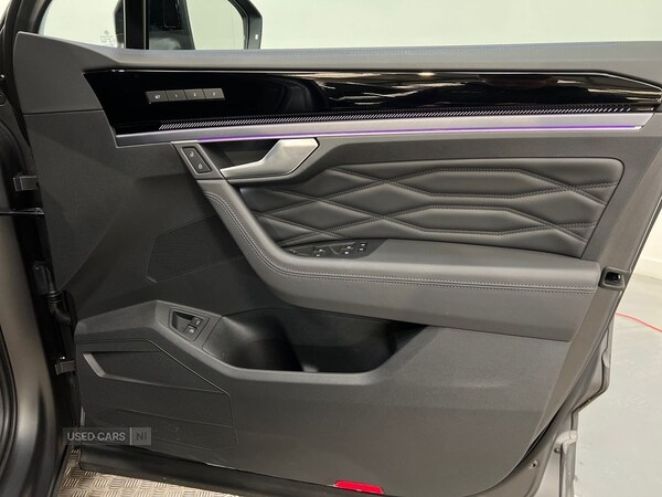 Used Volkswagen Touareg 2025 for sale - 76474014: Photo 30