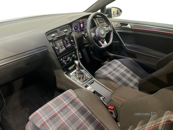 Used Volkswagen Golf 2018 for sale - 77292312: Photo 2