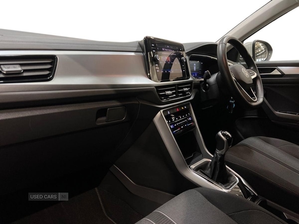 Used Volkswagen T-Roc 2022 for sale - 77525335: Photo 2