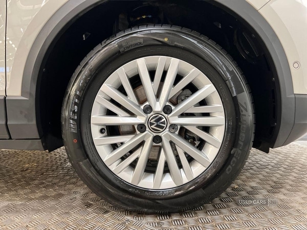 Used Volkswagen T-Roc 2022 for sale - 77525335: Photo 5