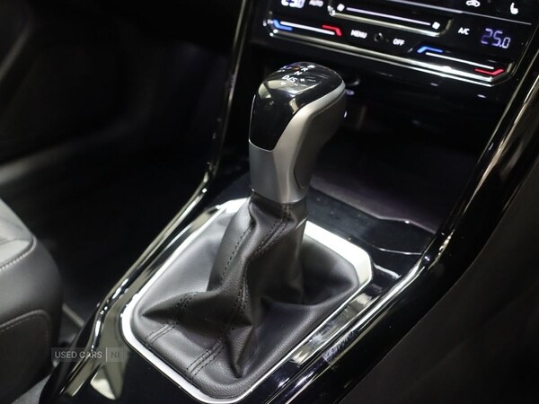 Used Volkswagen T-Roc 2022 for sale - 76271228: Photo 15