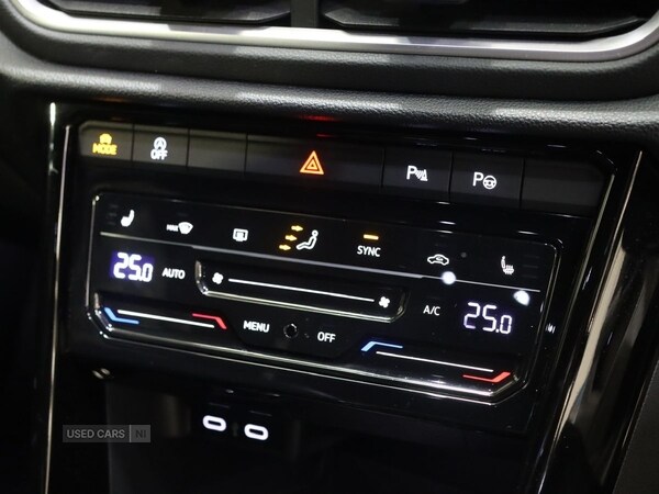 Used Volkswagen T-Roc 2022 for sale - 76271228: Photo 26