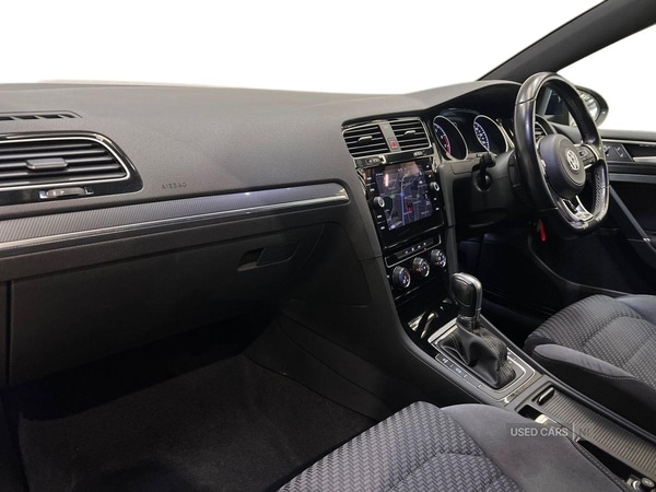 Used Volkswagen Golf 2018 for sale - 77560365: Photo 2