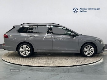 Used Volkswagen Golf 2022 for sale - 79541140: Photo