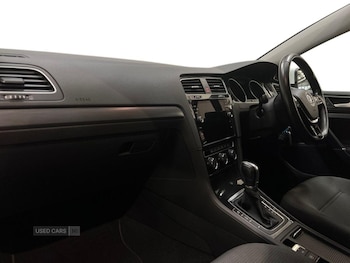 Used Volkswagen Golf 2018 for sale - 78021063: Photo