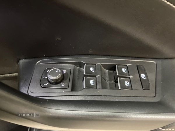 Used Volkswagen T-Roc 2023 for sale - 76743812: Photo 29