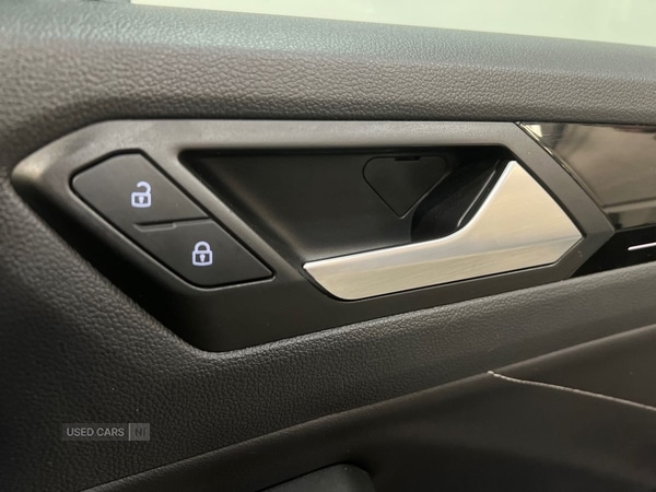 Used Volkswagen T-Roc 2023 for sale - 76743812: Photo 30