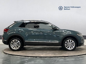 Used Volkswagen T-Roc 2023 for sale - 78989504: Photo