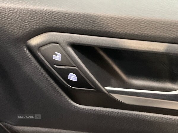 Used Volkswagen T-Roc 2025 for sale - 77292253: Photo 30