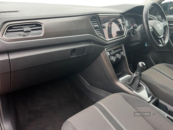 Used Volkswagen T-Roc 2019 for sale - 76315395: Photo 2