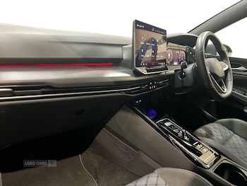 Used Volkswagen Golf 2025 for sale - 77883940: Photo