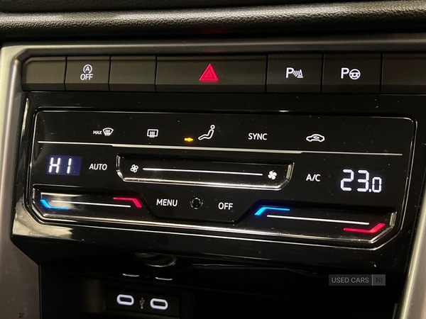 Used Volkswagen T-Roc 2023 for sale - 78059263: Photo 28