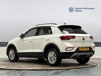 Used Volkswagen T-Roc 2023 for sale - 78059263: Photo