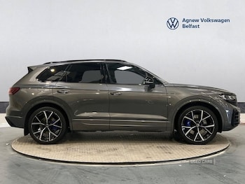 Used Volkswagen Touareg 2024 for sale - 76551341: Photo