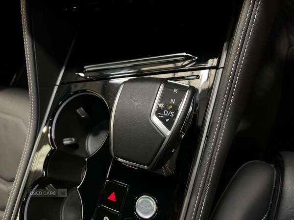 Used Volkswagen Touareg 2025 for sale - 76216113: Photo 15