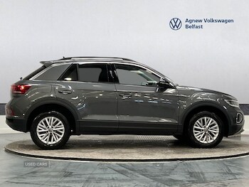 Used Volkswagen T-Roc 2023 for sale - 78348851: Photo
