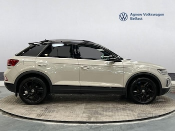 Used Volkswagen T-Roc 2024 for sale - 79062997: Photo
