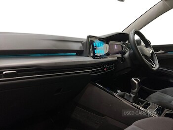 Used Volkswagen Golf 2024 for sale - 77825396: Photo