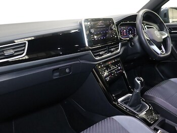 Used Volkswagen T-Roc 2024 for sale - 76474002: Photo