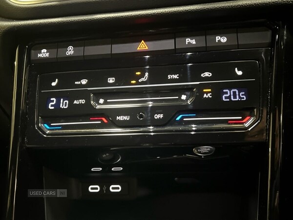 Used Volkswagen T-Roc 2024 for sale - 77401063: Photo 28