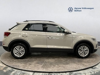 Used Volkswagen T-Roc 2023 for sale - 78810853: Photo