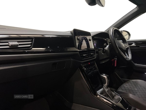 Used Volkswagen T-Roc 2023 for sale - 77893465: Photo 2