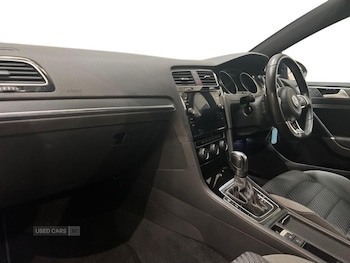 Used Volkswagen Golf 2020 for sale - 78128358: Photo