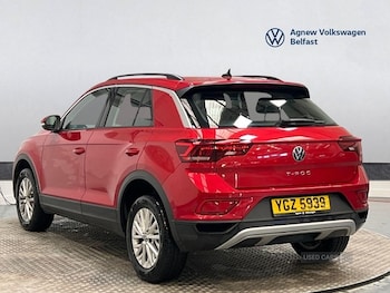 Used Volkswagen T-Roc 2023 for sale - 78302395: Photo