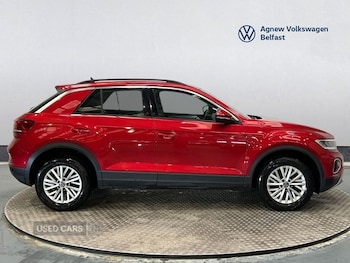 Used Volkswagen T-Roc 2023 for sale - 78302395: Photo