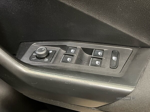 Used Volkswagen T-Roc 2019 for sale - 76123209: Photo 30
